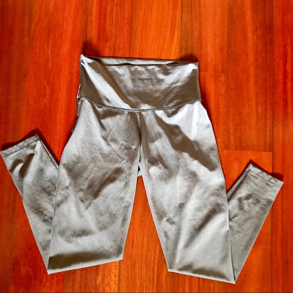 Aerie silver leggings